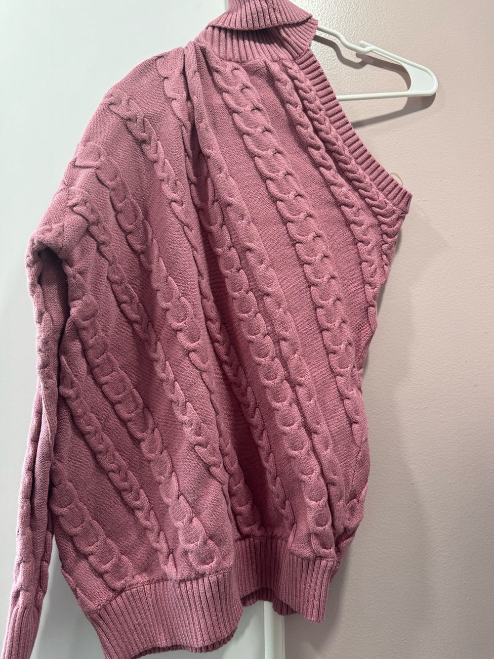 Women’s Pink Cable Knit One-Shoulder Sweater